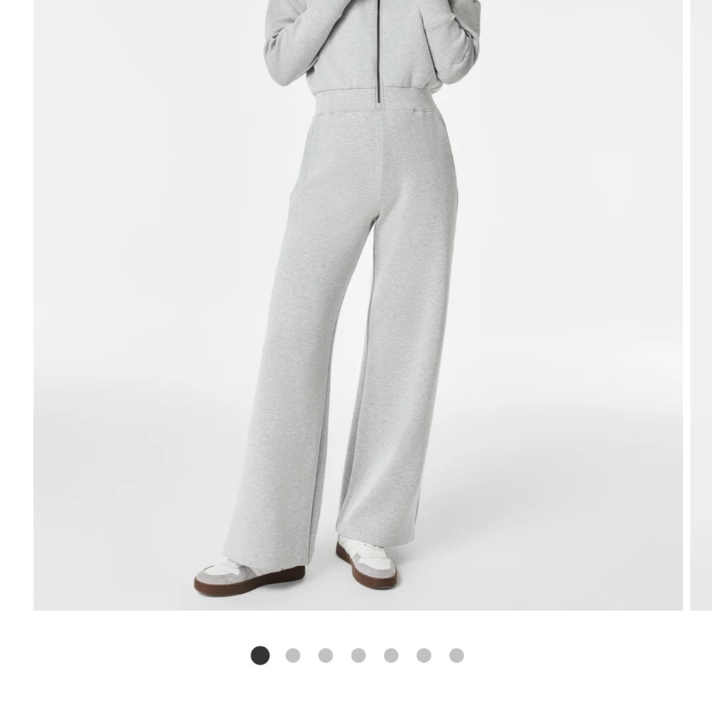 SPANX® AirEssentials
Long Sleeve Wide Leg Jumpsuit
Light Grey / Petite / M
